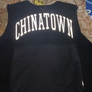 Chinatown Market Vest size large in men